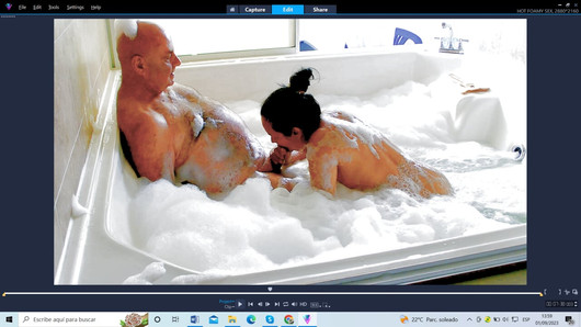 KOMPLETTER 4K-FILM, HEIßER, SCHAUMIGER JACUZZI-SEX MIT ADAMANDEVE UND LUPO