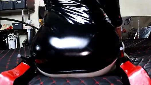 Женское доминирование, возбужденная госпожа Eva Латекс, фетиш милфы, домина леггинсы, женское доминирование БДСМ извращение с сидением на лице киской милфы с большой задницей