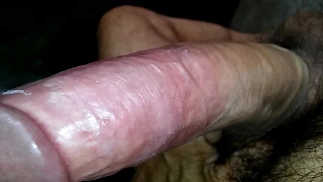 Pija madura y caliente enteramente tuya