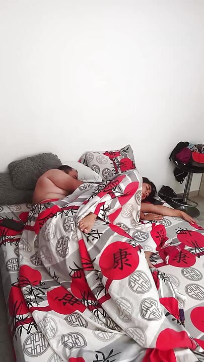 Horny stepdaughter can't stand it and asks her stepdad to fill her pussy