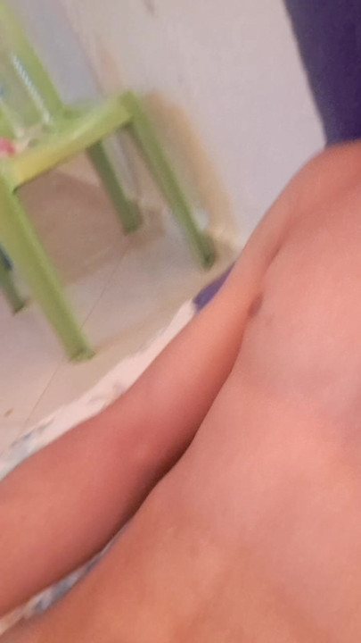 Estou procurando um fundo para chupar meu pau