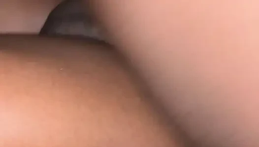 A sweet Romantic Night with the man that Disvirgin me