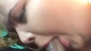Fat girl sucking BBC in car