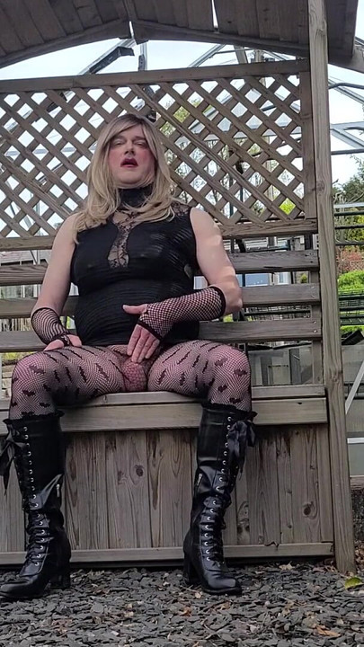 Must-share moment from "Sissy clit rub outdoors in the garden"