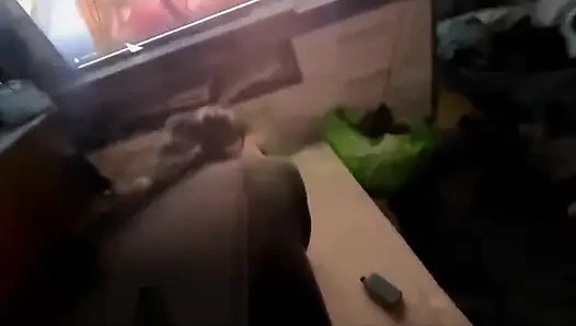 Adik tiriku viviane martix lagi asik muasin memeknya pakai mainan seks