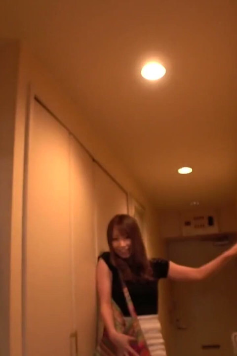 Same-building Wife Turns After One Swig and Begs for Raw Sex - Yumika