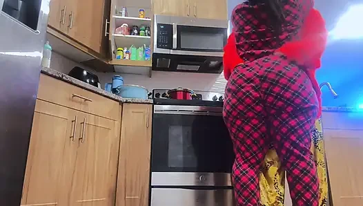 Возбуждение на кухне