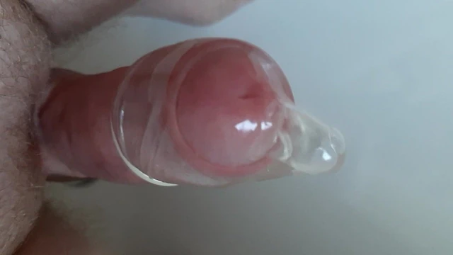 filling a condome
