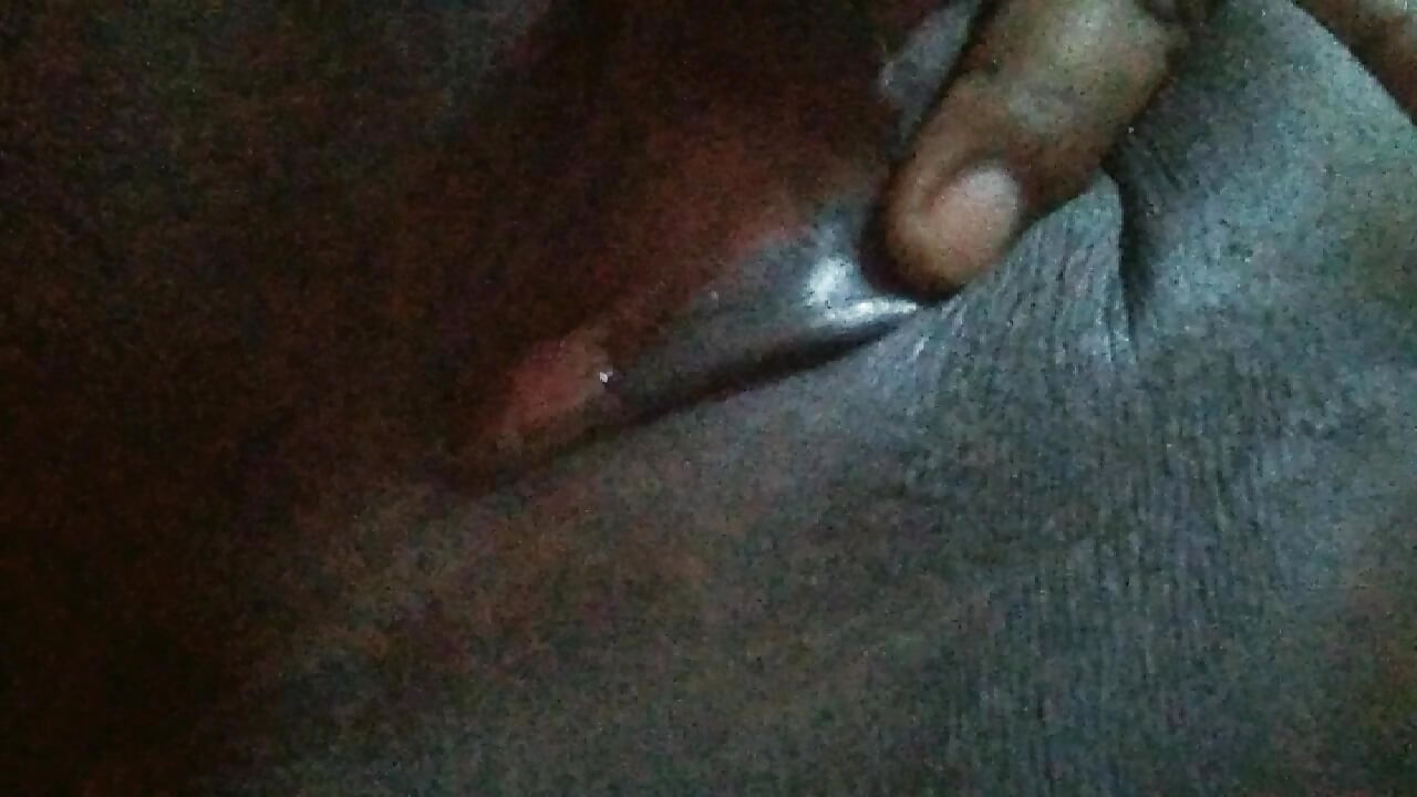 Un momento privado de puro placer, disfrutado completamente a solas