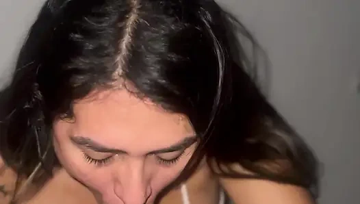 Она знает, как угодить мужчине