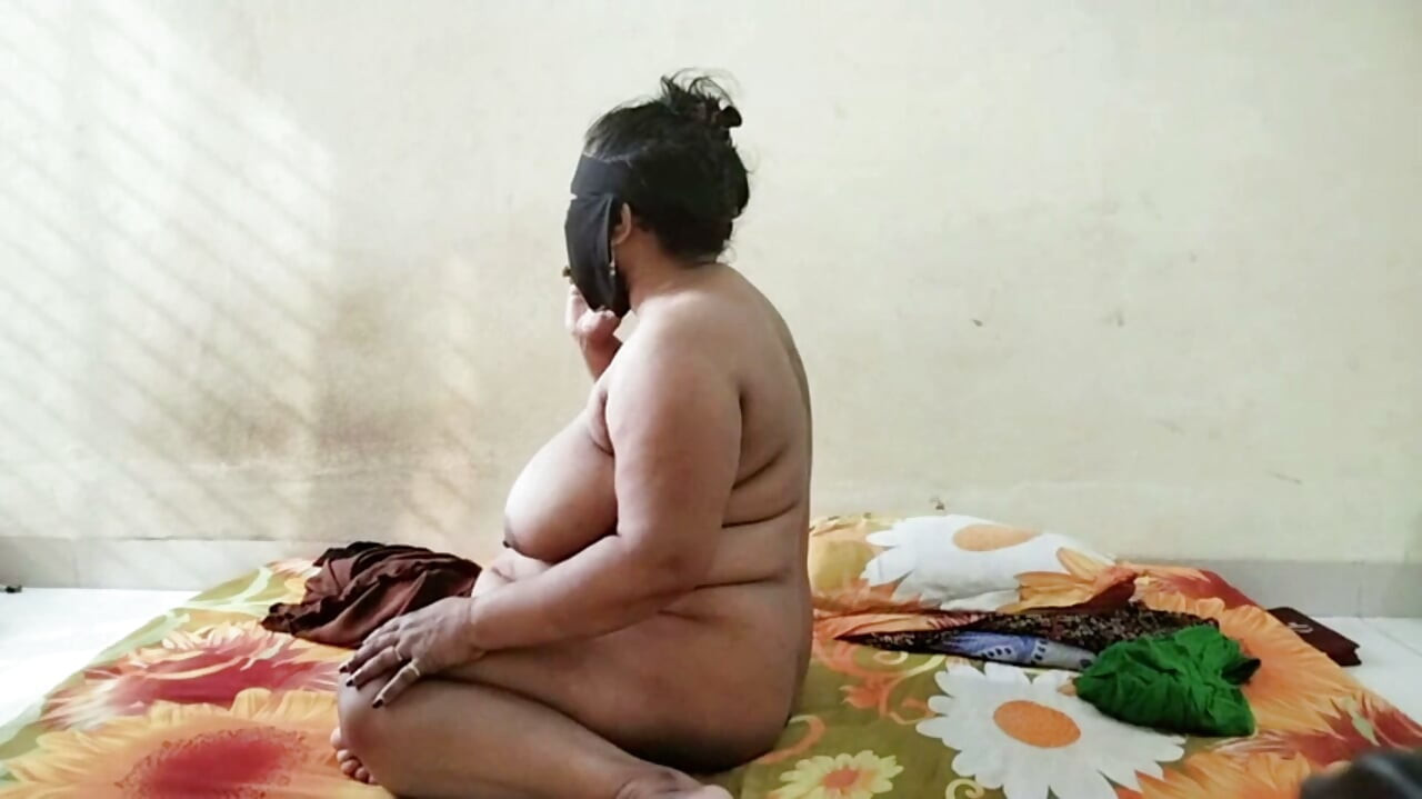 Aproveite este vídeo com uma bela mulher plus size! Se gostou do vídeo, não esqueça de: Adicionar aos Favoritos, Dar like no vídeo 2