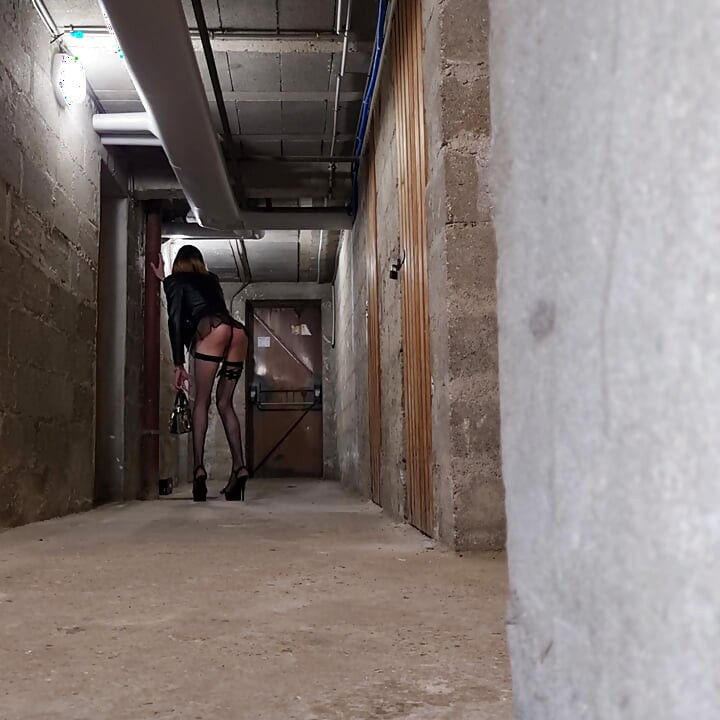 [🔴REC]2 The Subfloors of Horror om als een hoer te worden genomen. Vsbx paris⁹ÿ