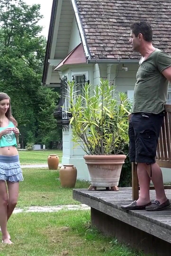 Brunette Teen Ria hill gets soaked in piss while sucking and fucking during kinky anal sex session