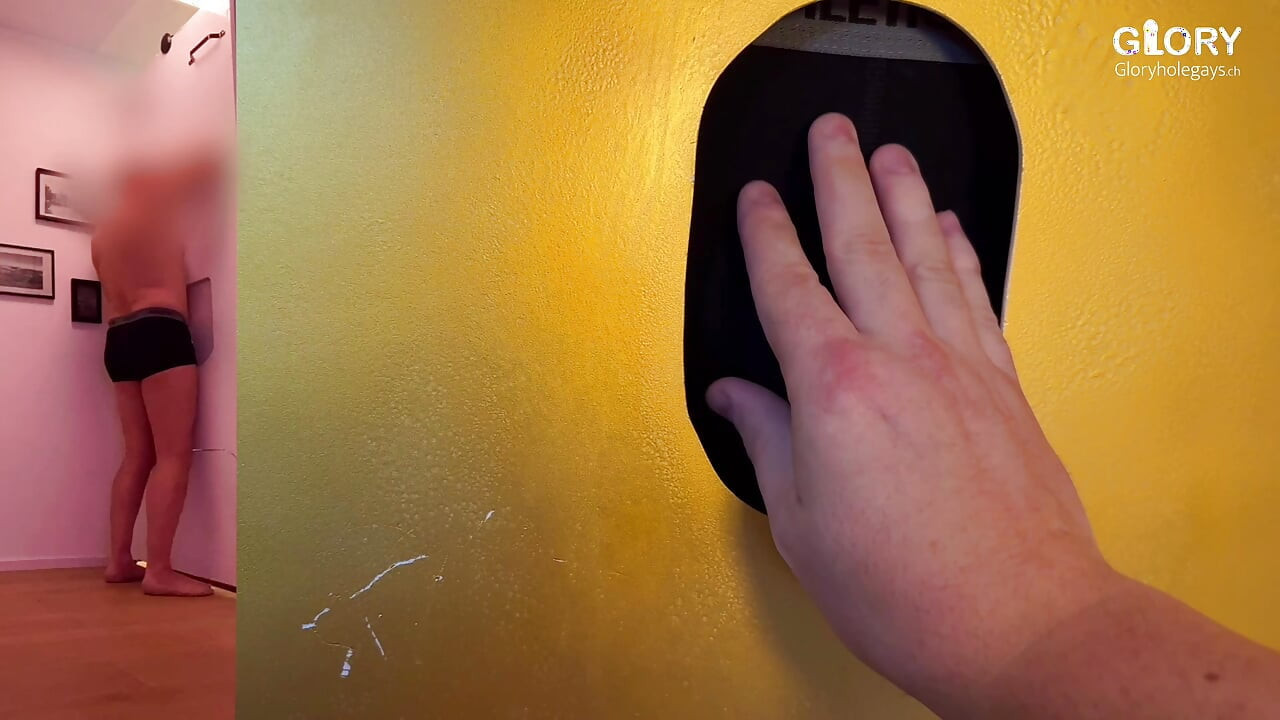 4 クッキー&クリーム - 彼のモンスターなペニスに圧倒されました