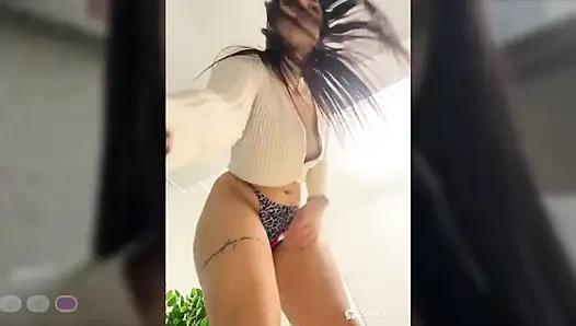 Cesur kız şehvetli yatak odası seansı