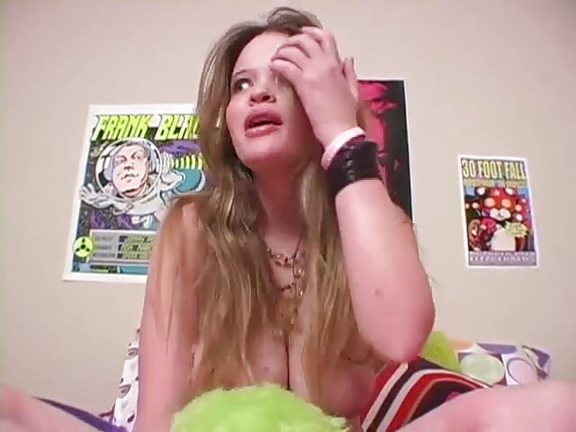 Kissy Topless z udziałem Kissy