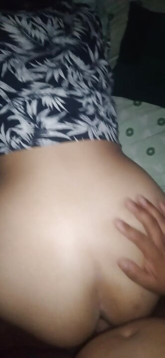 Пение с красивой доминиканскикой