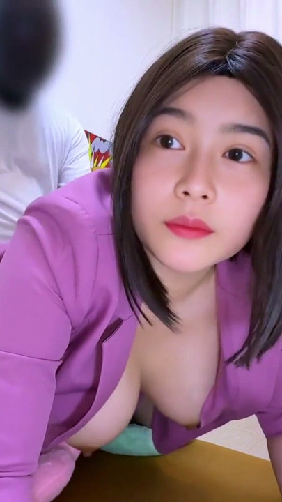 Asian office lady gets a balls deep creampie pussy by her boss. | Clip 1