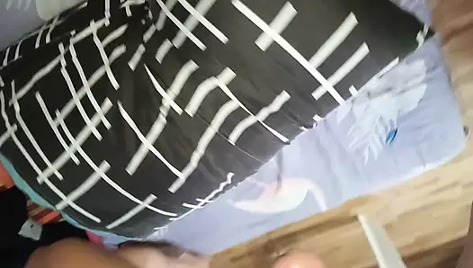 Istri milf tetek besar memberikan blowjob pikiran panas yang luar biasa