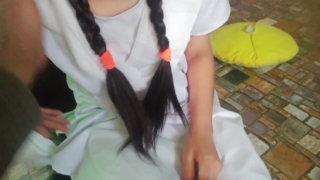 Estudiante paquistaní Zoya Creampie Hermanastro indio