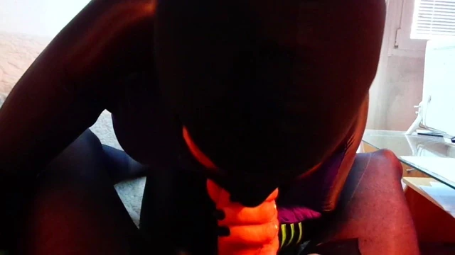 Leohex blowjob