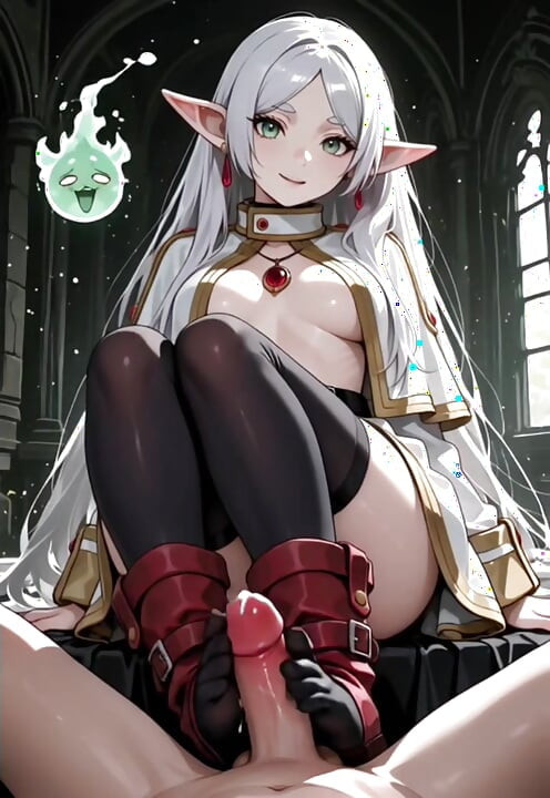 Hentai anime - I sit on my friend's cock to move my huge ass