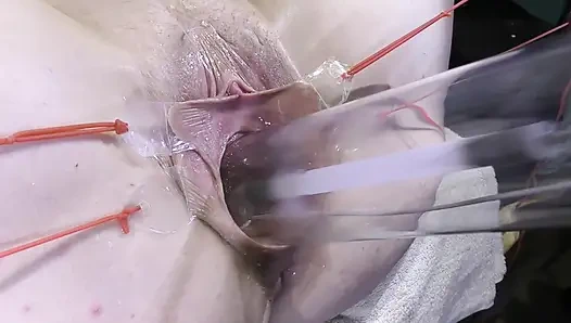 Jauh Menyebar Vagina Close-up Fucking Dengan Lampu 1000watt