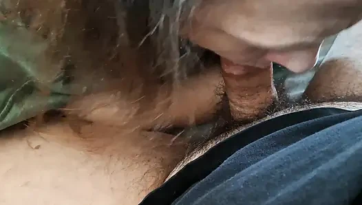 En sevdiğim pozisyonda sakso çekiyor