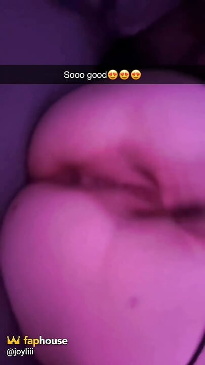 Joyliii tiene otra sesión de snap con un desconocido