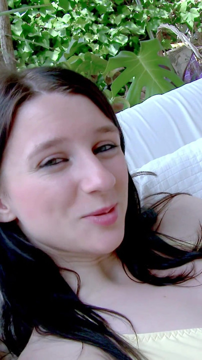 ポーリーン・クーパー:ポーリーン・クーパーへのセクシーなビデオインタビュー