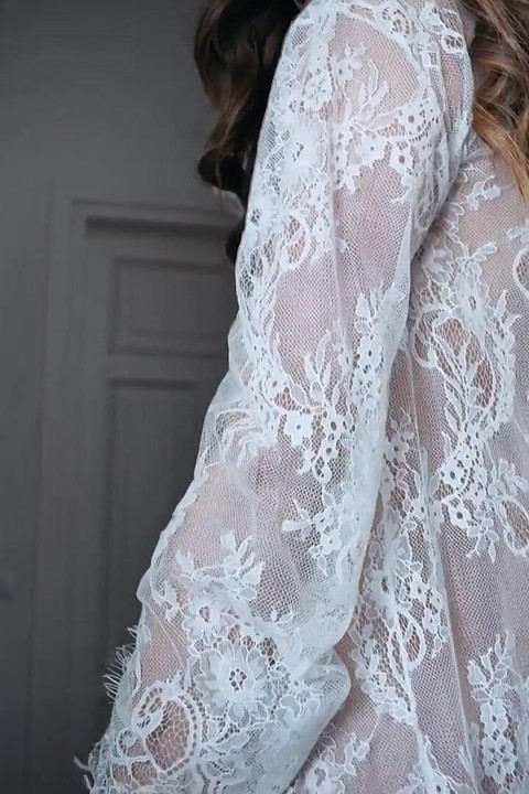 Josie Like White Angel with Naked Breasts