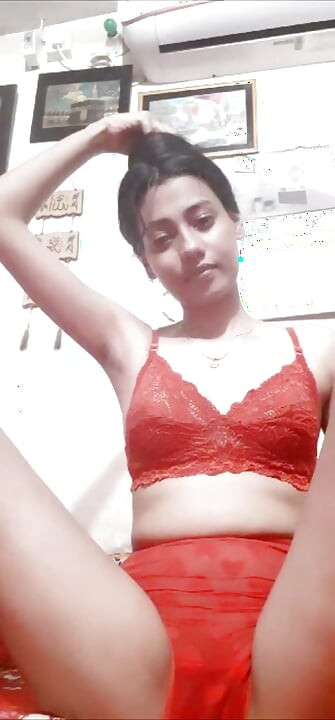 Starmoumita always hot