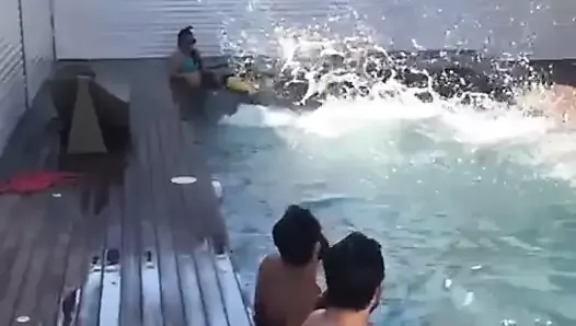 Soirée perse iranienne à la piscine