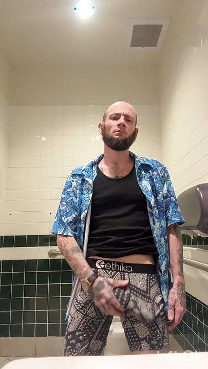Timmy tussin Turning 7-11 into a XXX rated filing room.