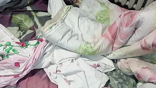 Seks threesome lesbian antara dua pasien dan seorang dokter