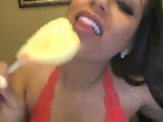 Briana Lee - sexy dia dos namorados 2013 - vídeo na webcam de jls