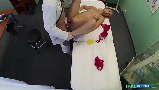 Fake Hospital - Curvy Blonde with a Bubbly Butt Takes Doctor's Naughty Offer for Pleasure