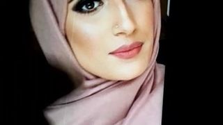 Hot hijab girl cumtributes
