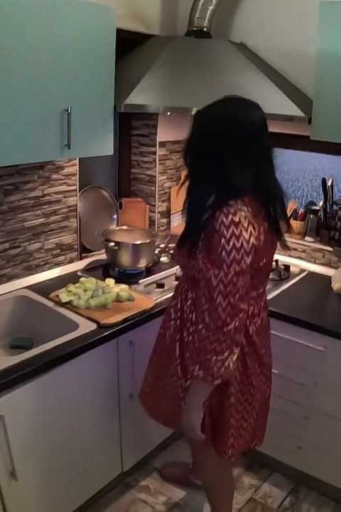 Chơi trong nhà bếp màu đỏ và vàng - đánh đòn, thổi kèn, doggy & cực khoái mãnh liệt 298