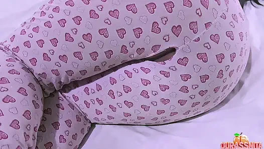 Aku tidak punya piyama saudara laki-laki lain mengapa kau menembusku? Jangan masuk ke dalam!