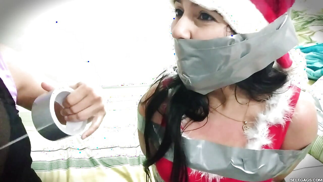 The Kinky MILF and the Naughty Elf