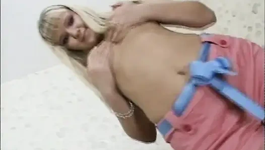 Geçmişten porno sahneleri