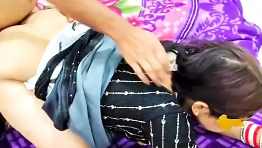 Saree Bluz Pahna Kar Jija Ne Sasural Ki Sasural Ben Chudai Kar Di Jab Karı, Bahar Thi Eşim Ghar Se Bahar Thi.