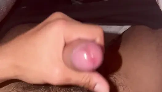 Beni battaniyenin altında hiçbir şey bırakmadı