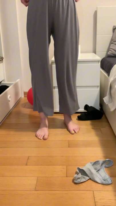 milf pee desperation pov pissing woman | Clip 2