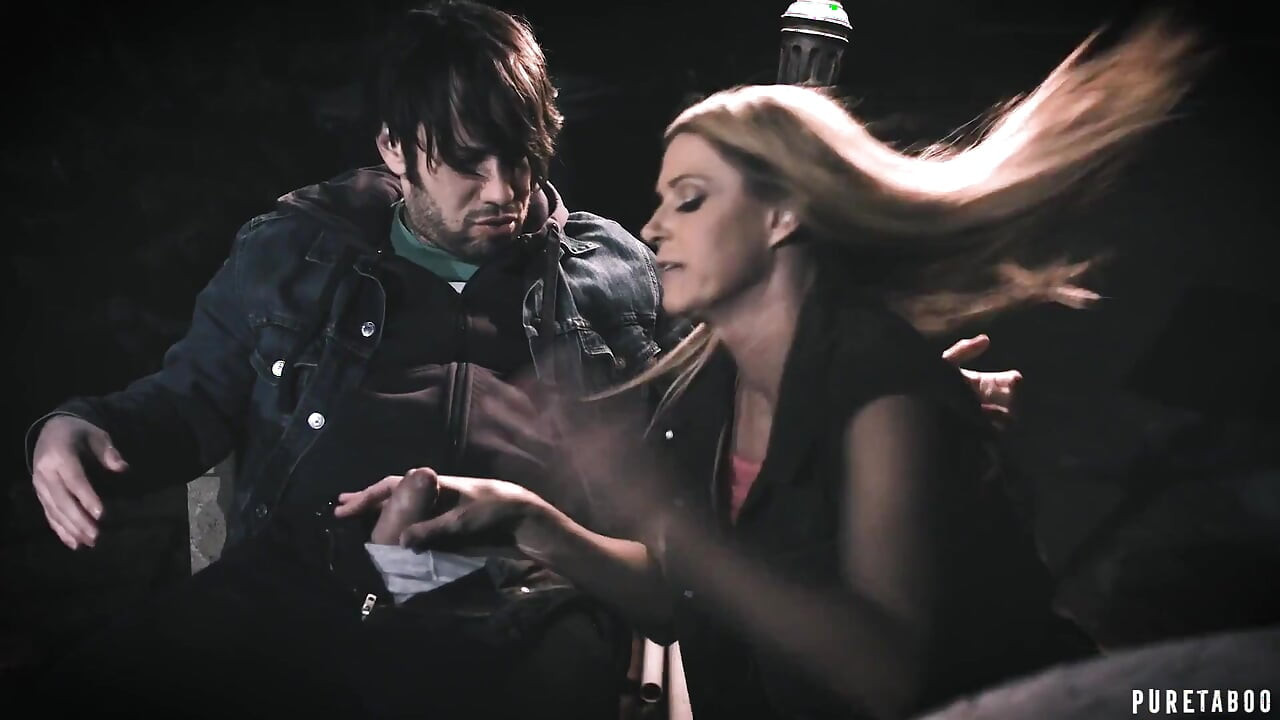 Pure Tabu - Trailer Park Tabu część 2: Kenzie Reeves, India Summer i Tommy
