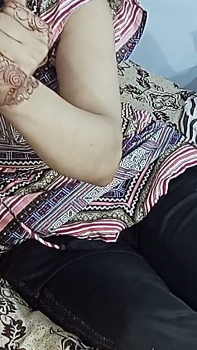 really indian hot wife wearing arabic hijab on live webcam plays with husband s big cock | Clip 1
