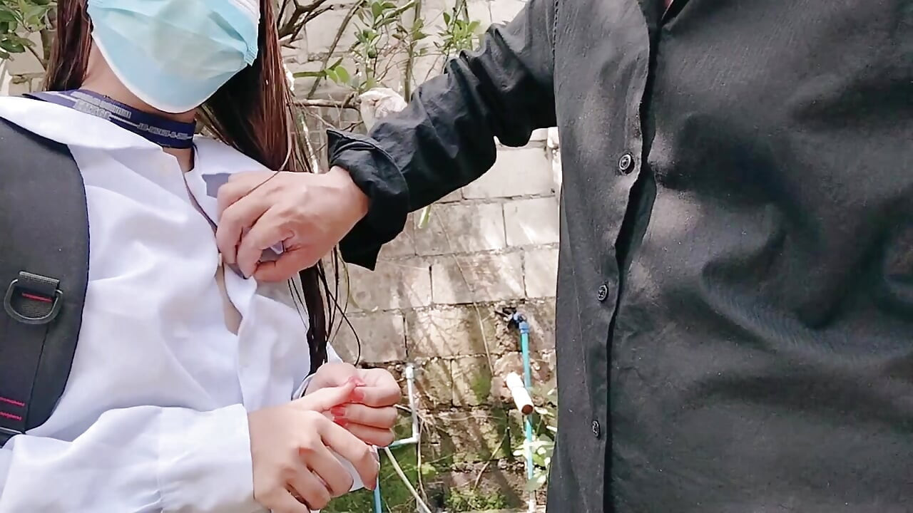 STUDENT AND TEACHER FUCK AT THE BACK OF SCHOOL