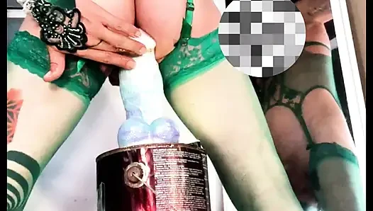 Sweety femboy vlada vücudunu gösteriyor ve bootyhd ile oynuyor tatlı kadın femboy cintia vücudunu gösteriyor ve götle oynuyor