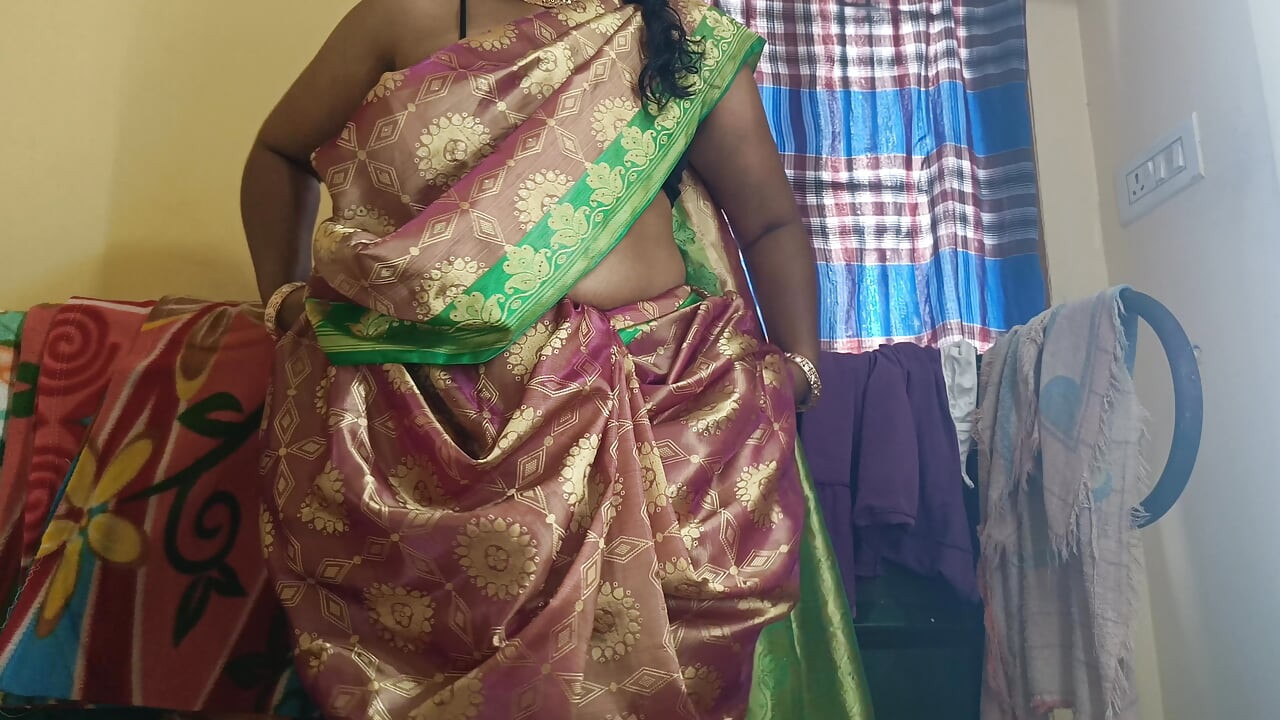 Romance with Housewife